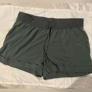 Z by Zella drawstring Shorts with Pockets XL